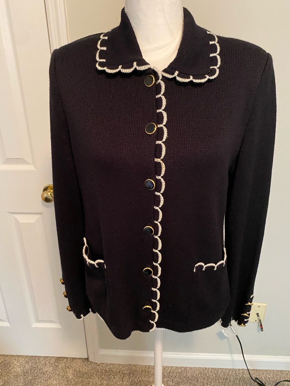 Mita Vintage 2PC Sweater Set With Shoulder Pads Size 6 White Trim